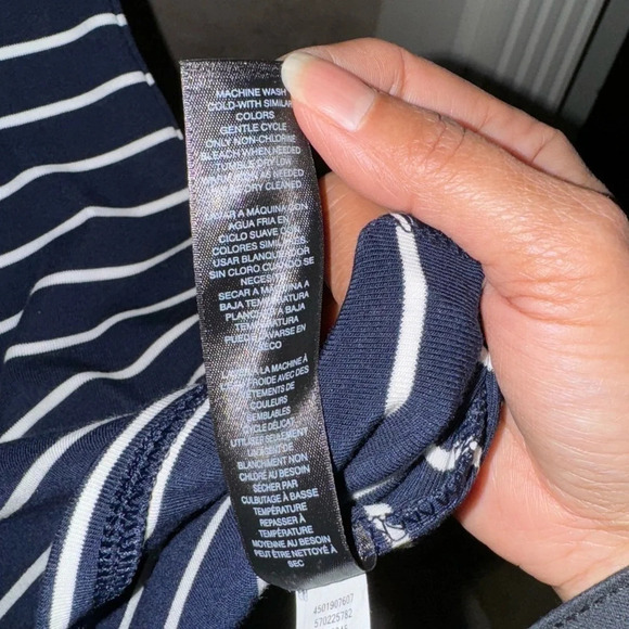 White House Black Market 3/4" bell sleeve knee length navy/white stripe dress M - Picture 8 of 11